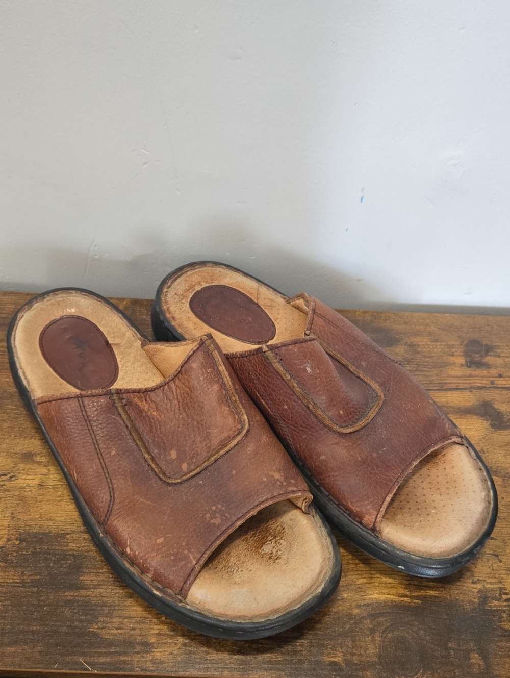 Men's Brown Leather Slide Sandals - Classic Slip-On Comfort